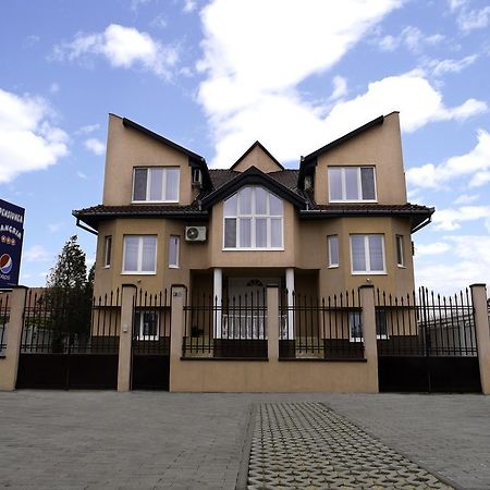 Pensiunea Sangria Arad Exterior foto